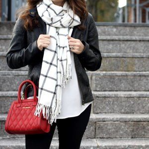 Gap Window Pane Scarf